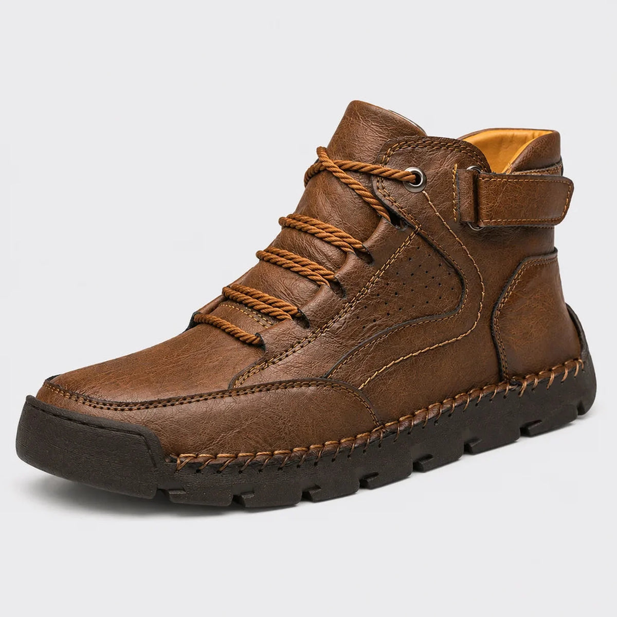 Bota Masculina Coturno Castanho Escuro - vista frontal em ângulo