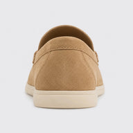 Sapato Masculino Mocassim Bege Couro - vista lateral perfil completo